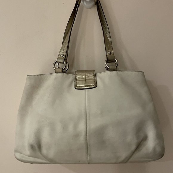 Coach F18751 Soho East West Ivory & Gold  Shoulder Hand Bag Purse Buckle Charm - Picture 6 of 16